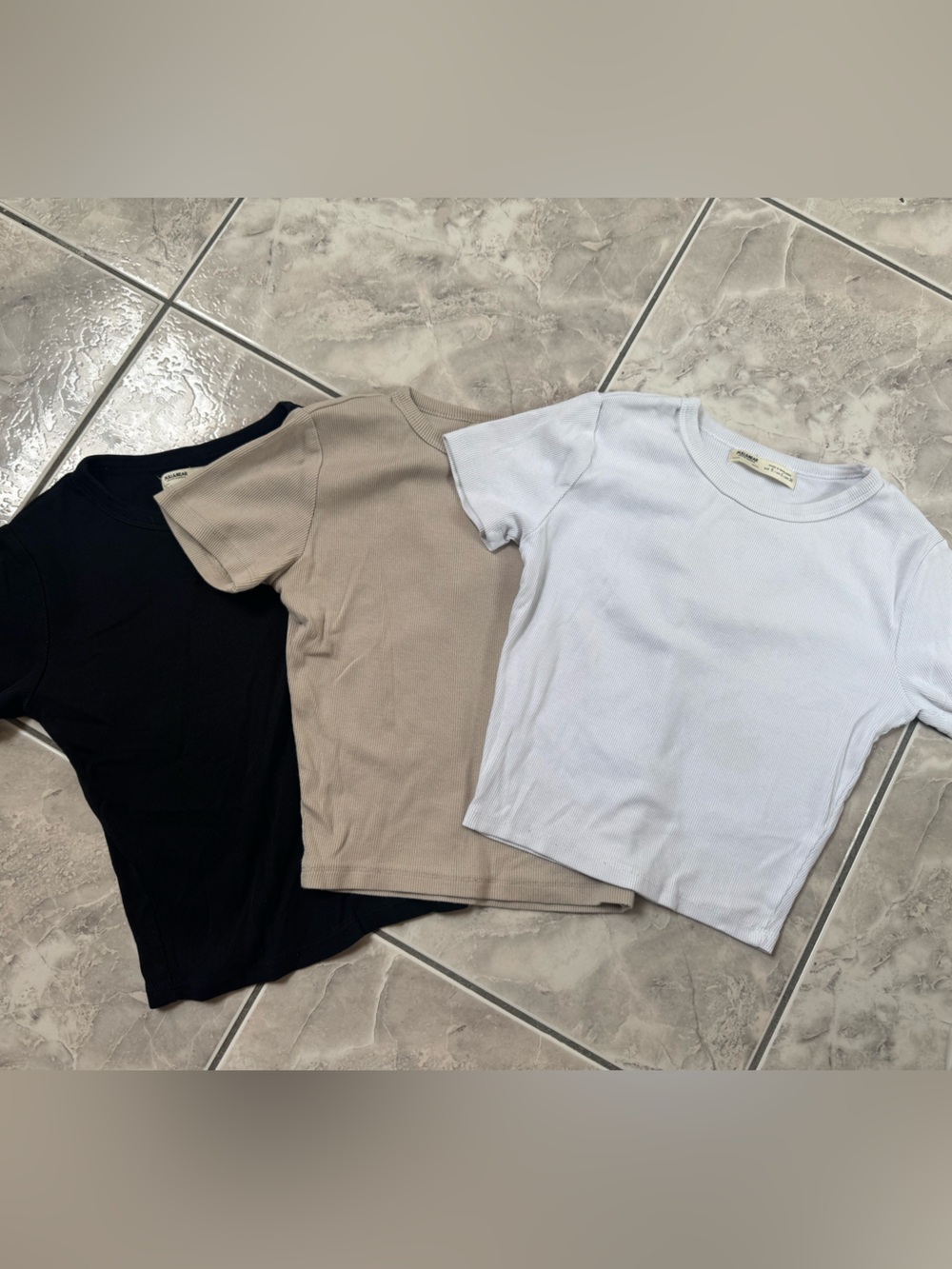 Pull&Bear Short Sleeve Tee Trio in Black, Beige, White